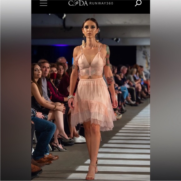 Blush pink silk metallic rose gold lace skirt high waisted skort shorts low back